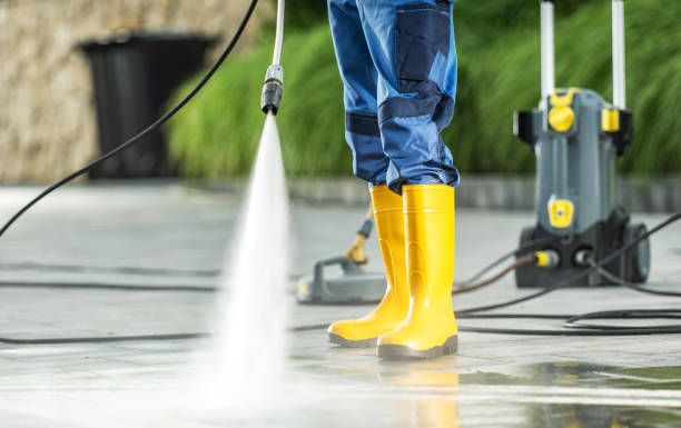 Best Pressure Washing Siding  in Uhland, TX